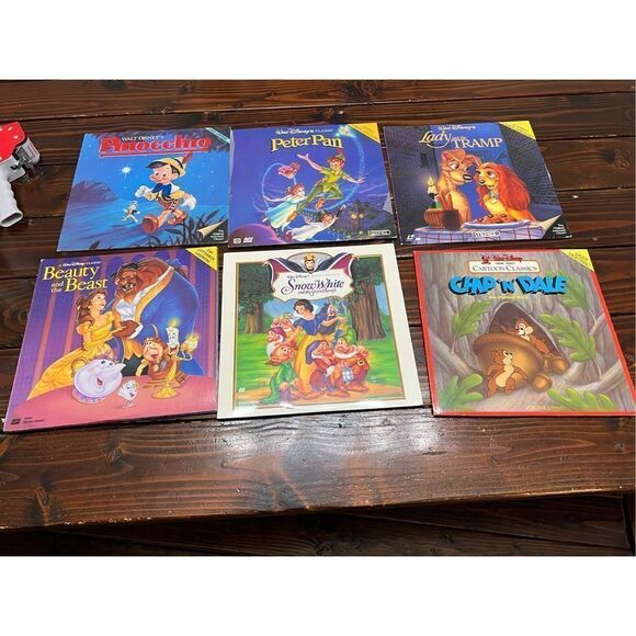 Laser disc Disney collection of 6 - Picture 1 of 10
